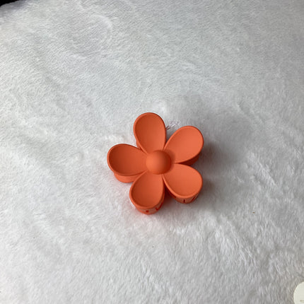 QUEEN DESIGNS Flower Clip