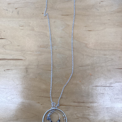 Perwrinkle Silver Hoop Necklace