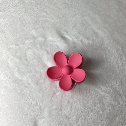 QUEEN DESIGNS Flower Clip