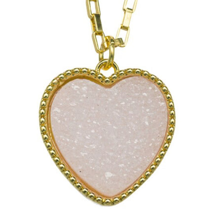 Kids Put On The Color Necklaces