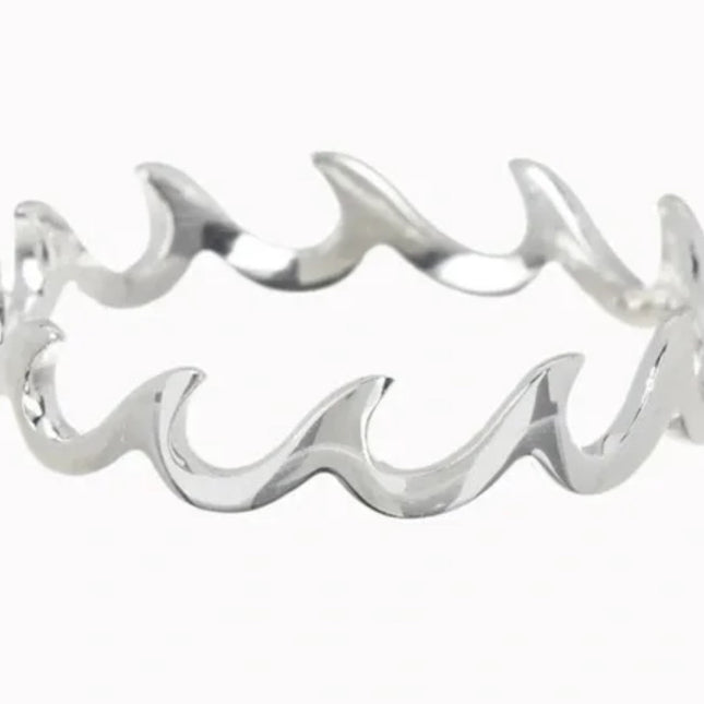 Wave Band Ring Silver
