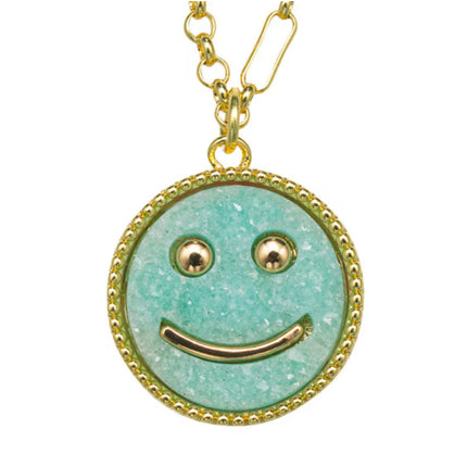 Kids Put On The Color Necklaces