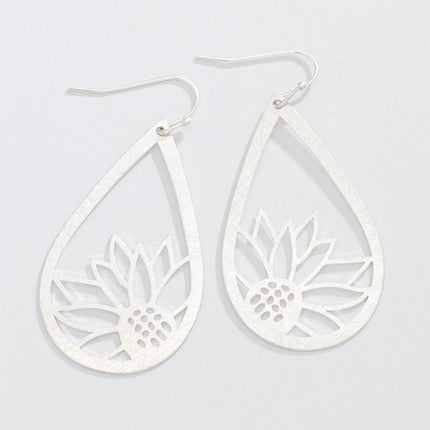 Periwinkle Earrings Silver Drop With Sunflower Cut