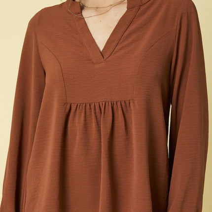 Gilli Camel Long Sleeve V-Neck Top