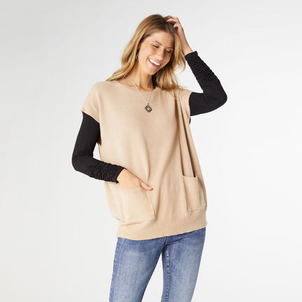 Coco + Carmen Giovana Sweater Vest with Front Pockets