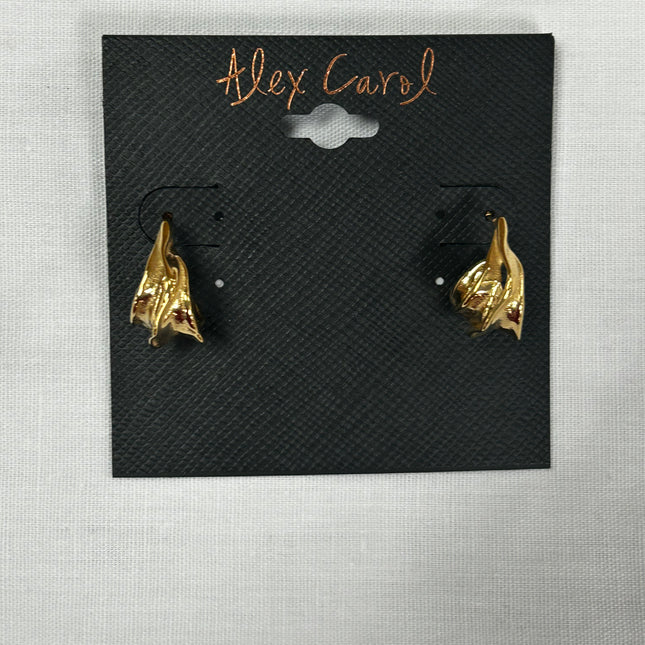 Hammered metal gold hoops